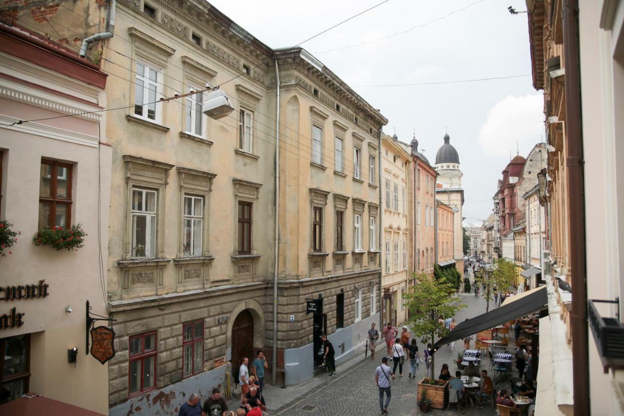 Апартаменти З Балконом Lviv Eksteriør bilde